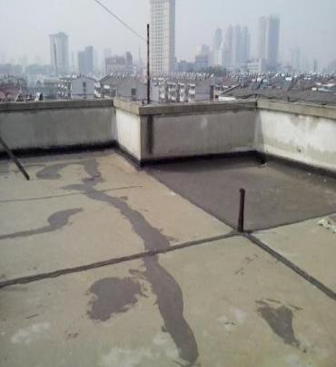 肇州漏水维修 楼顶漏水是什么原因，楼顶漏水维修方法是什么?